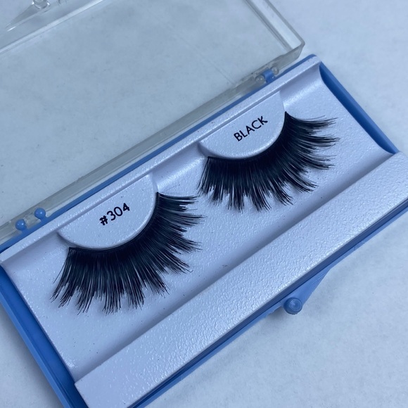 Diva Big doll costume full lashes number 304 black - Picture 1 of 1